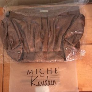 Brand new Kandace classic Miche shell